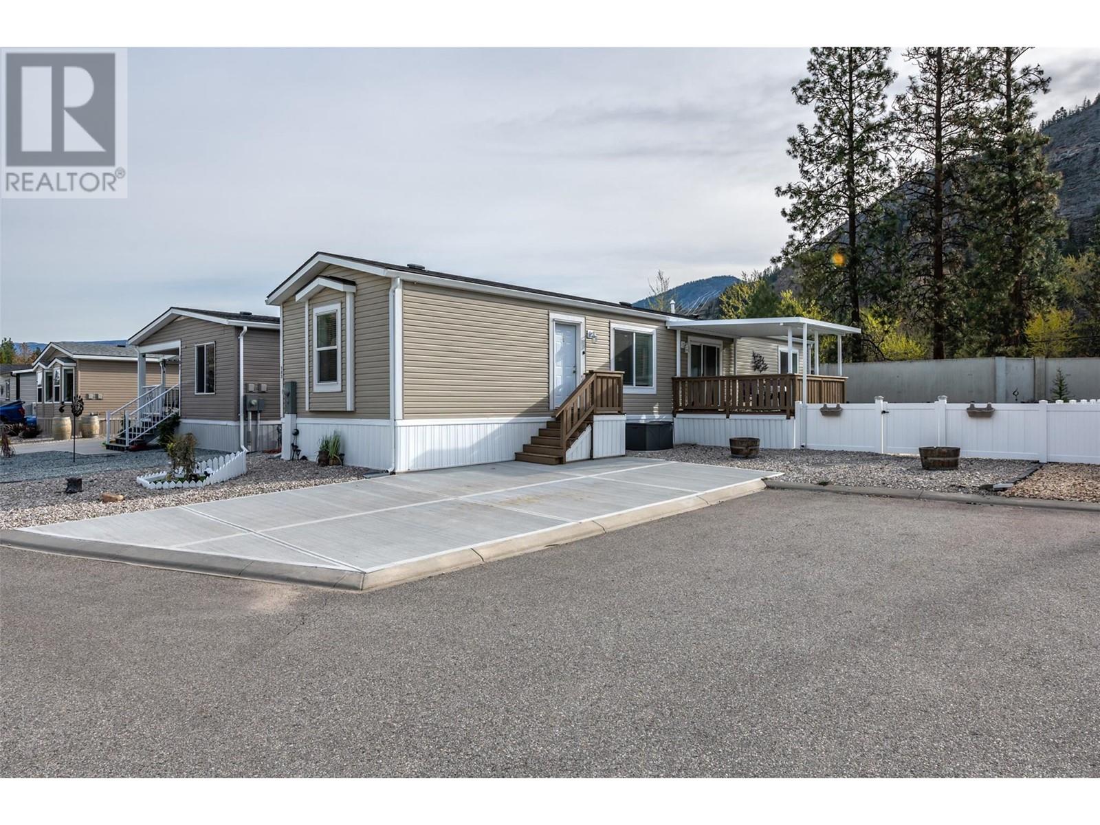 8598 HWY 97 Unit# 102