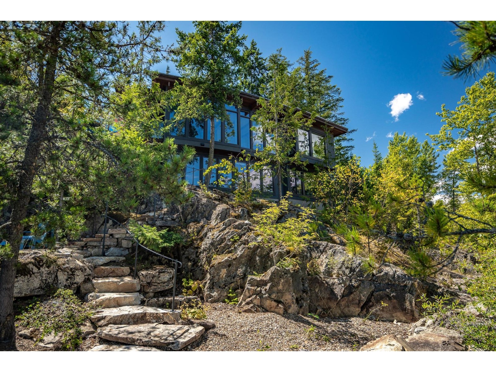 285 KOOTENAY LAKE ROAD