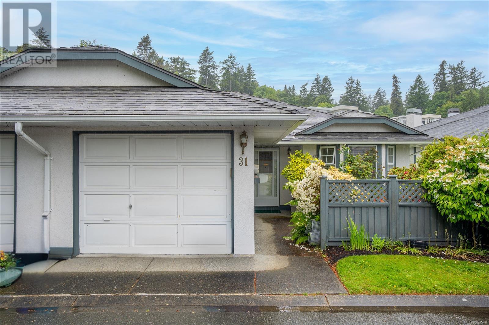 31 5110 Cordova Bay Rd