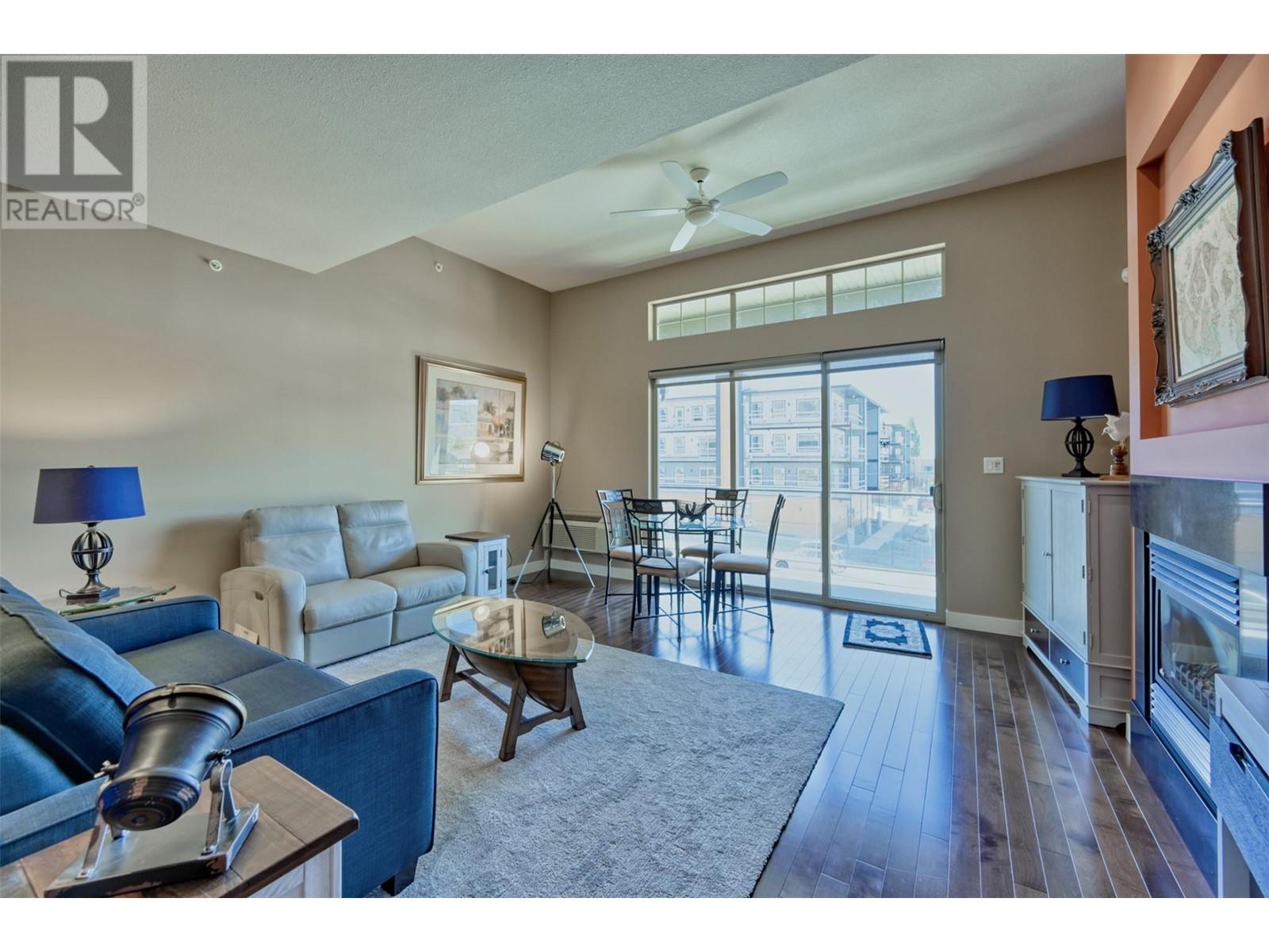 5803 LAKESHORE Drive Unit# 10