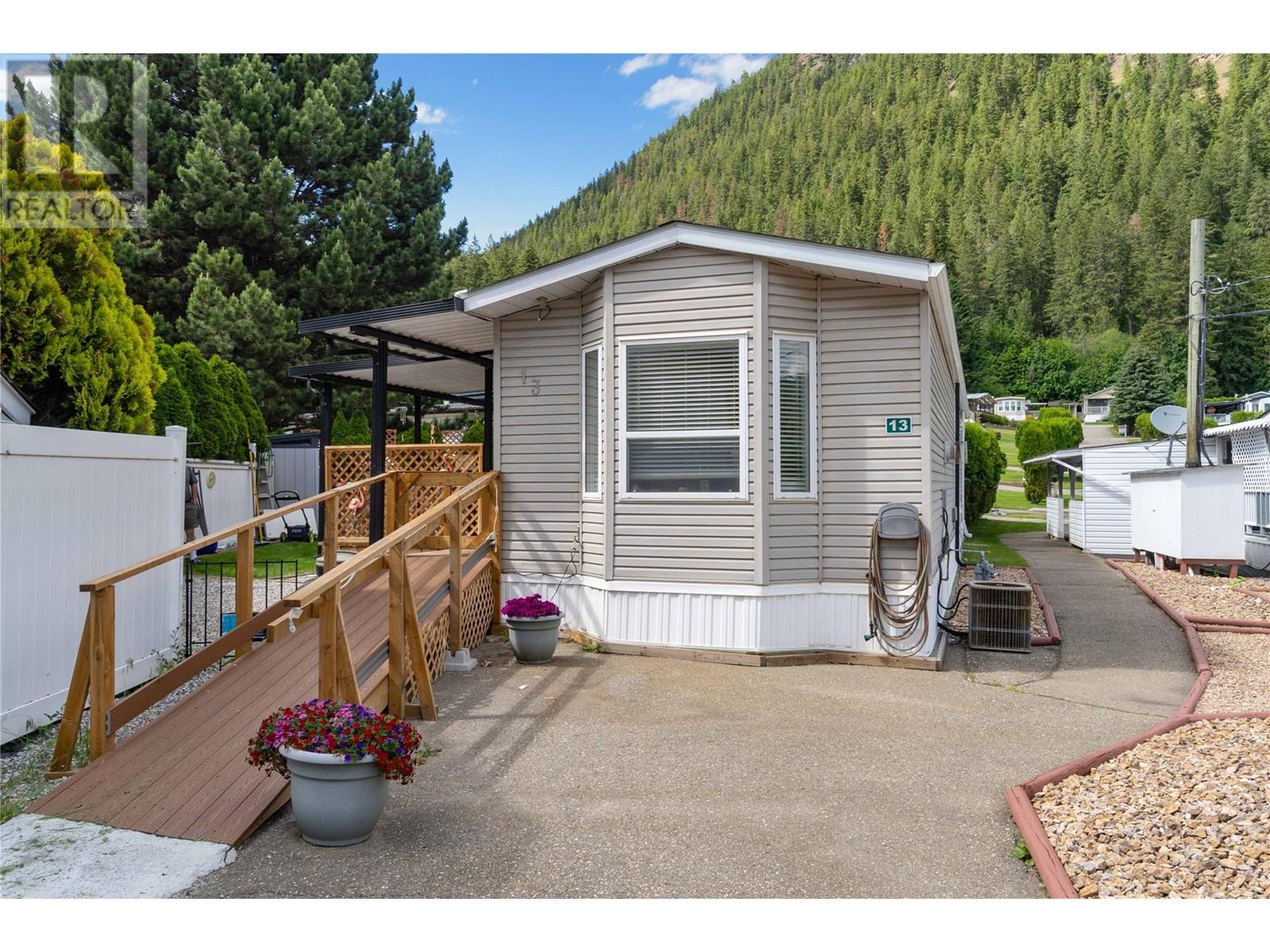 3969 Sunnybrae Canoe Point Road Unit# 13