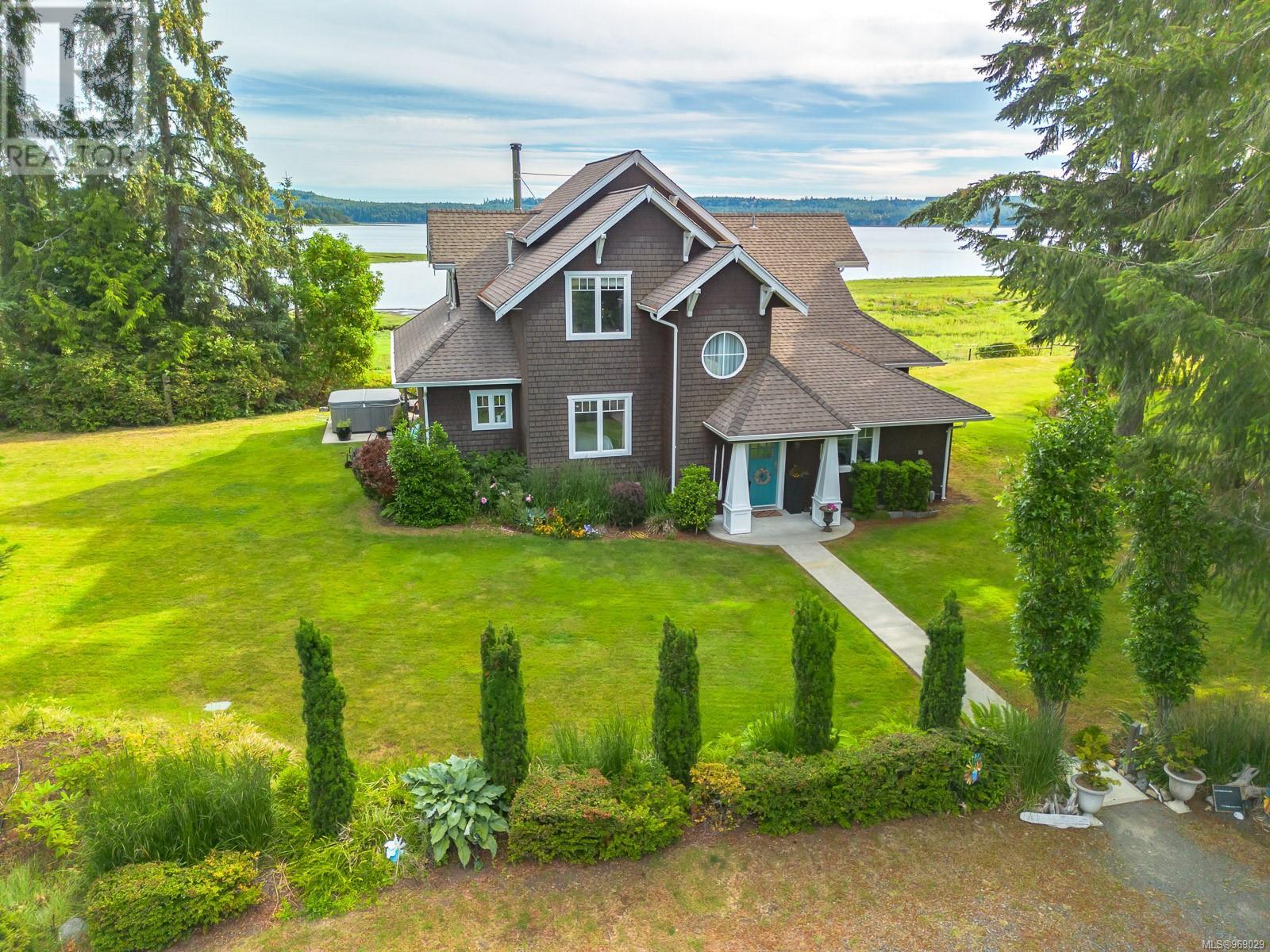 505 Arbutus Bay Rd