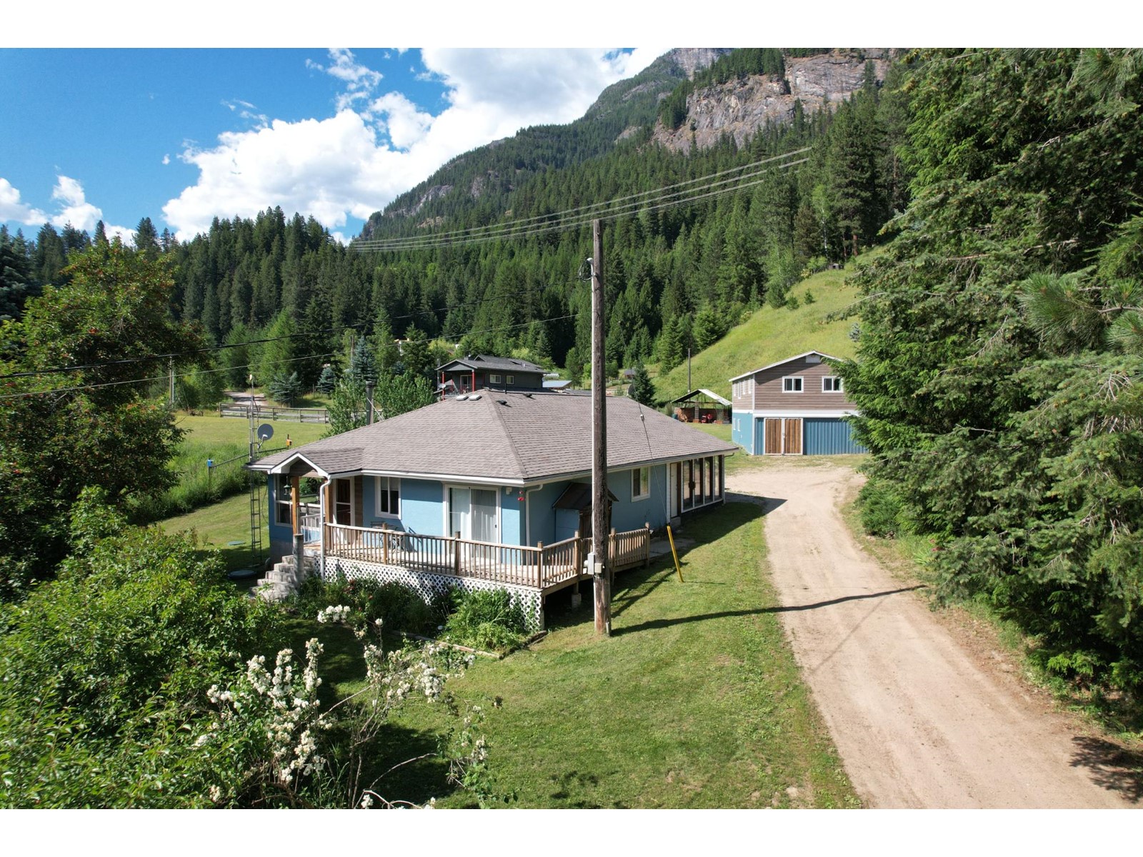 3064 UPPER SLOCAN PARK ROAD