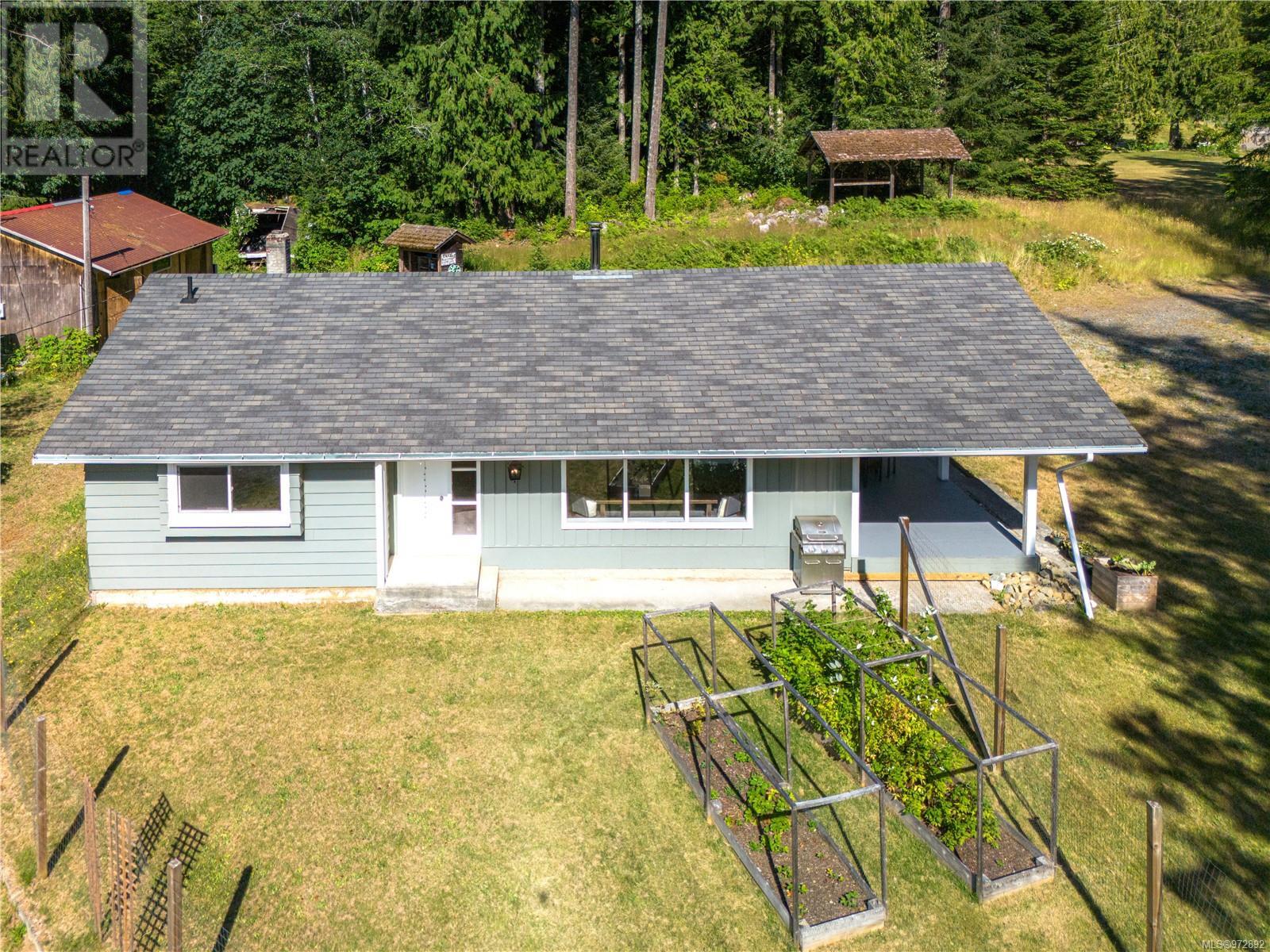 1016 Sayward Rd