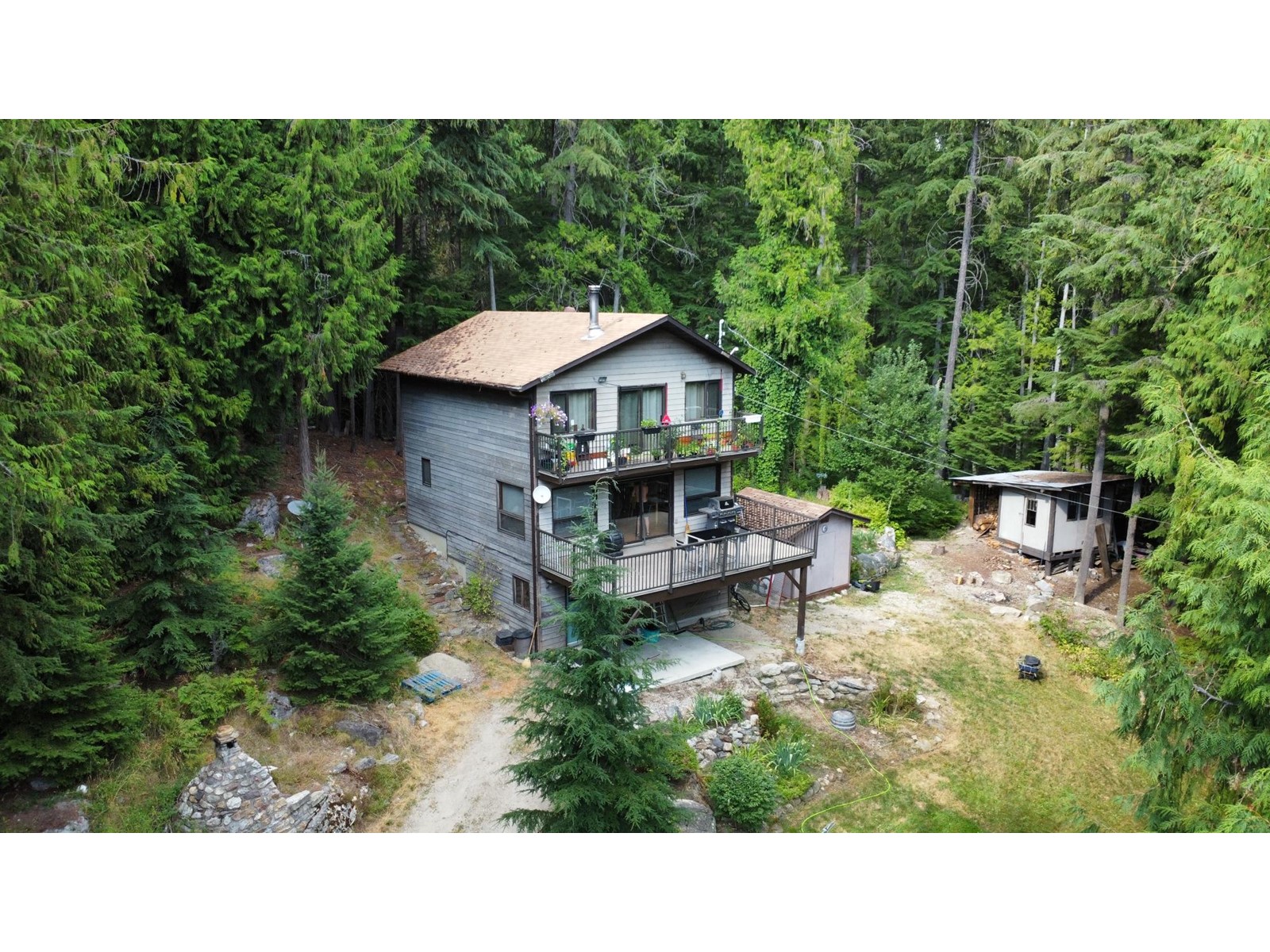 4895 SLOCAN RIVER ROAD