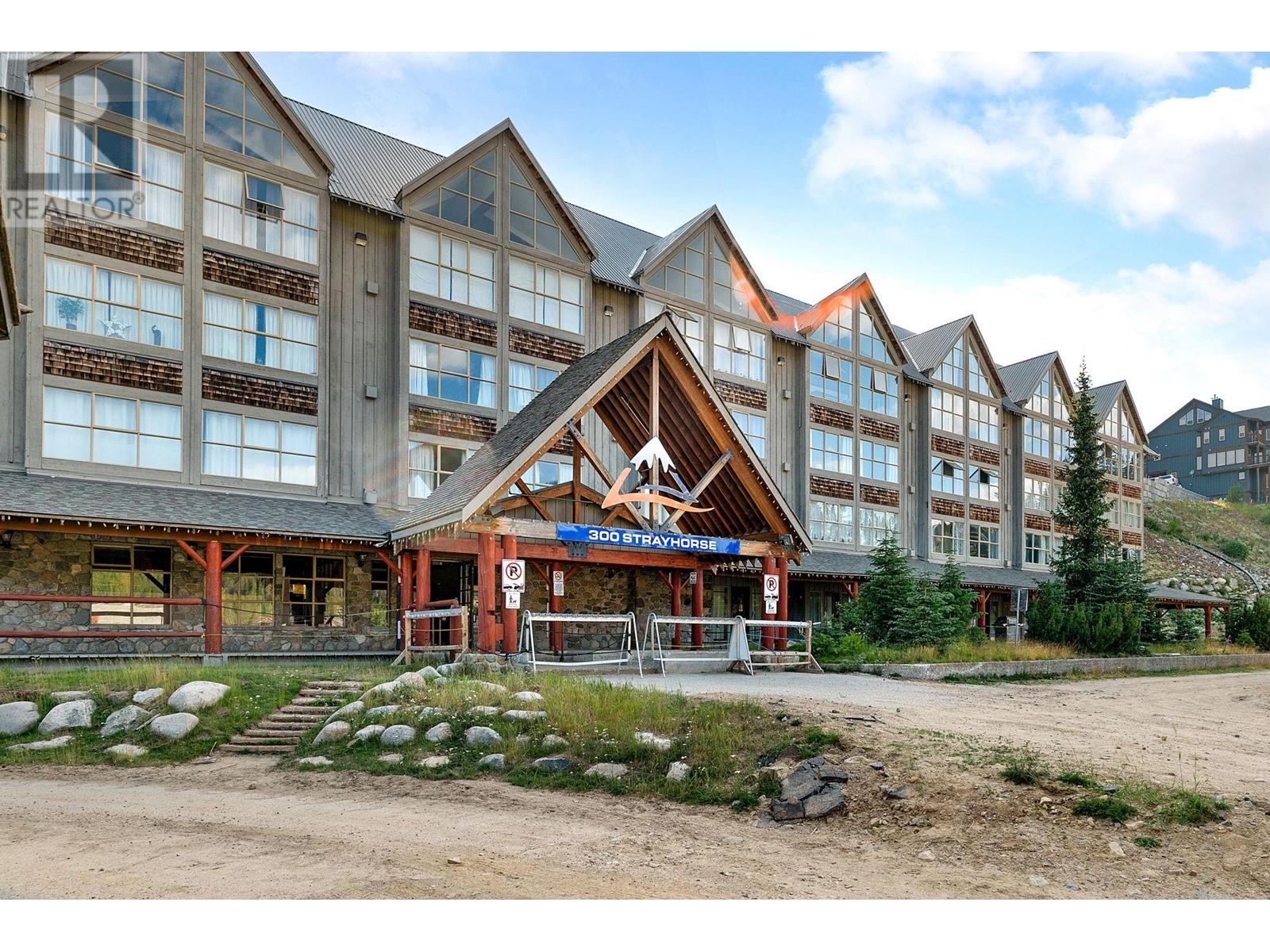 300 Strayhorse Road Unit# 201/202 Lot# SL7