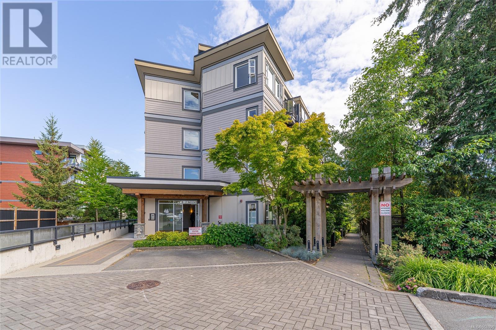 402 7182 West Saanich Rd