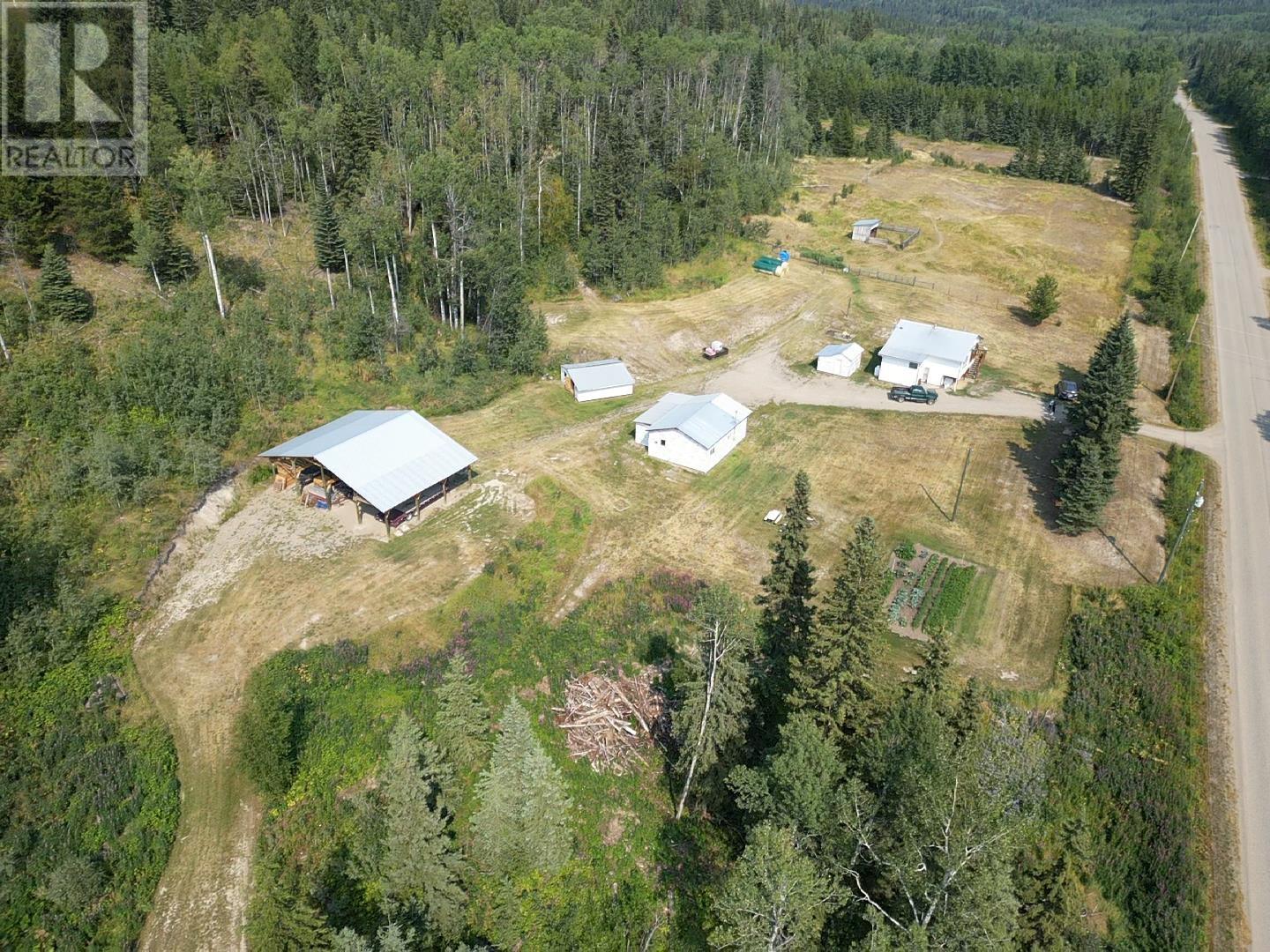 724 FRANCOIS LAKE ROAD