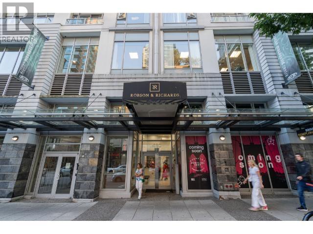 1401 480 ROBSON STREET