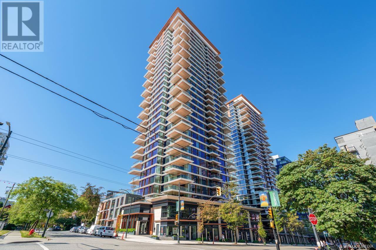 2106 1408 ROBSON STREET