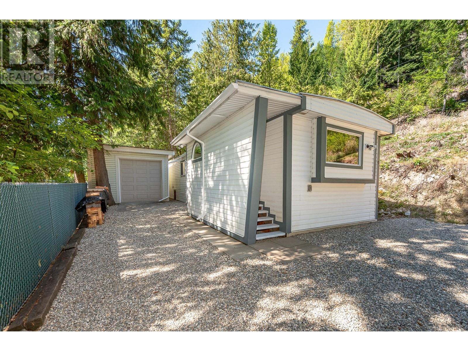 2036 Solsqua-Sicamous Road Unit# 9