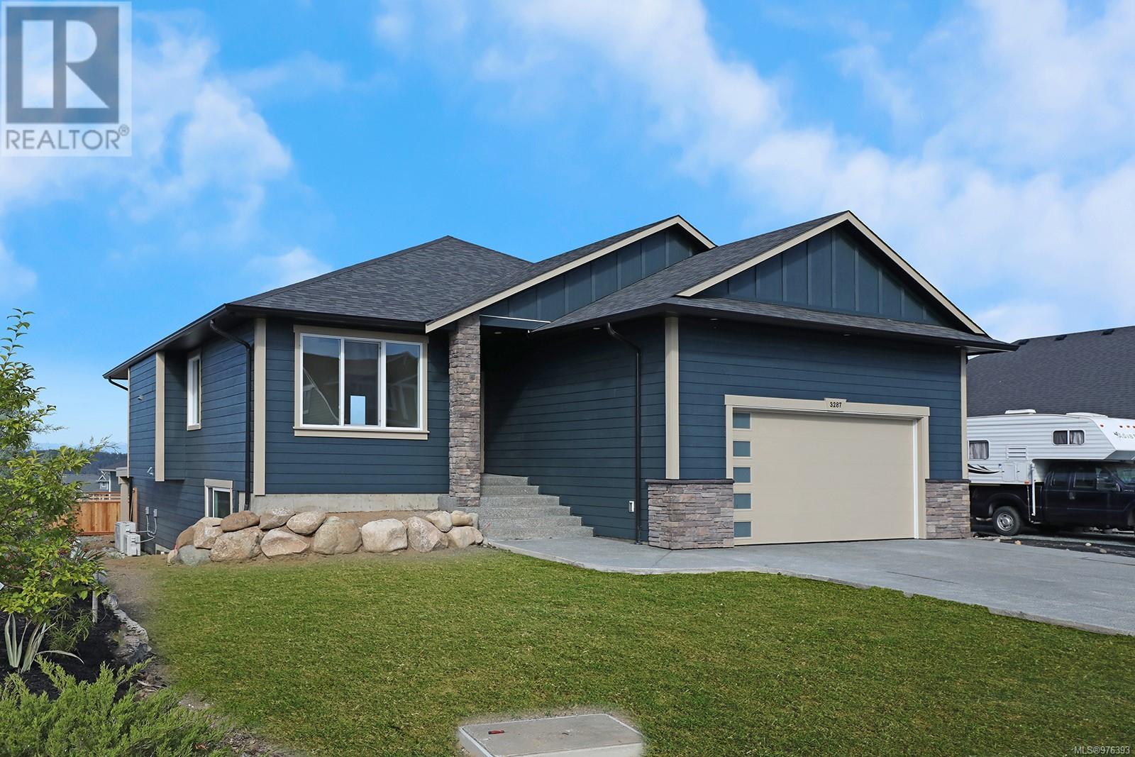 3287 Eagleview Cres