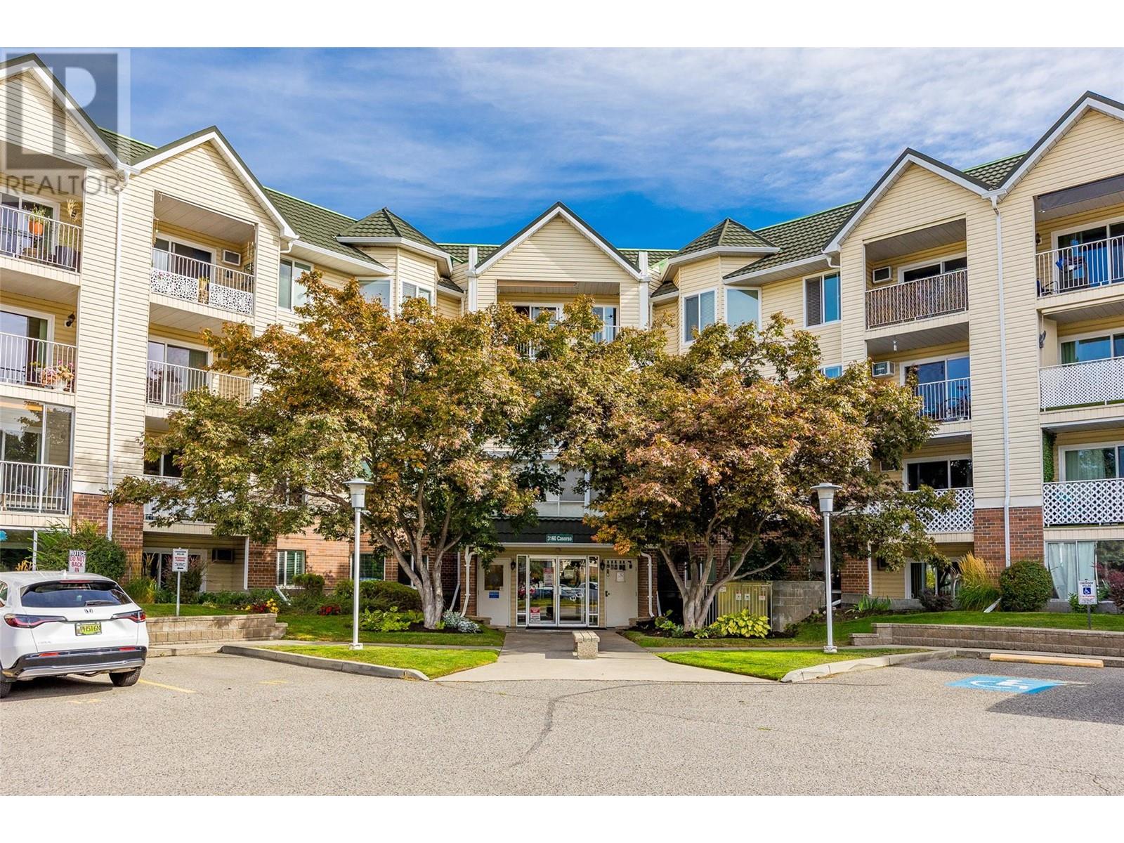 3160 Casorso Road Unit# 424