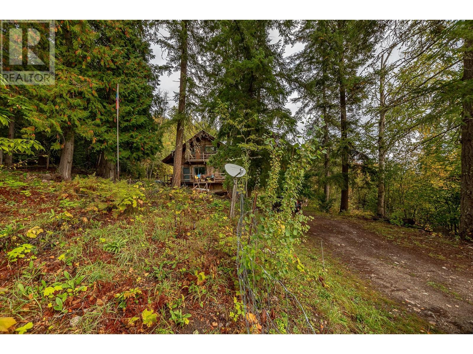 2377 Enderby Mabel Lake Road