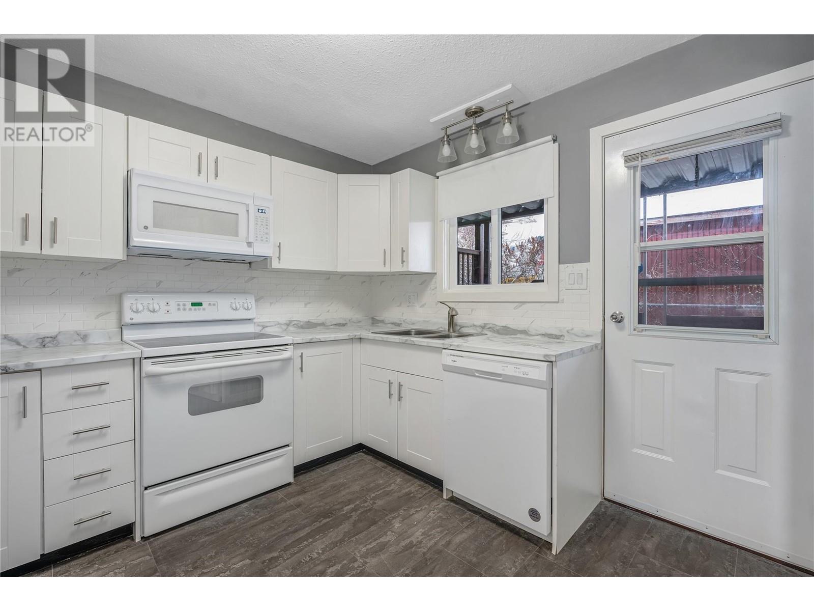 13707 Dickson Avenue Unit# 5