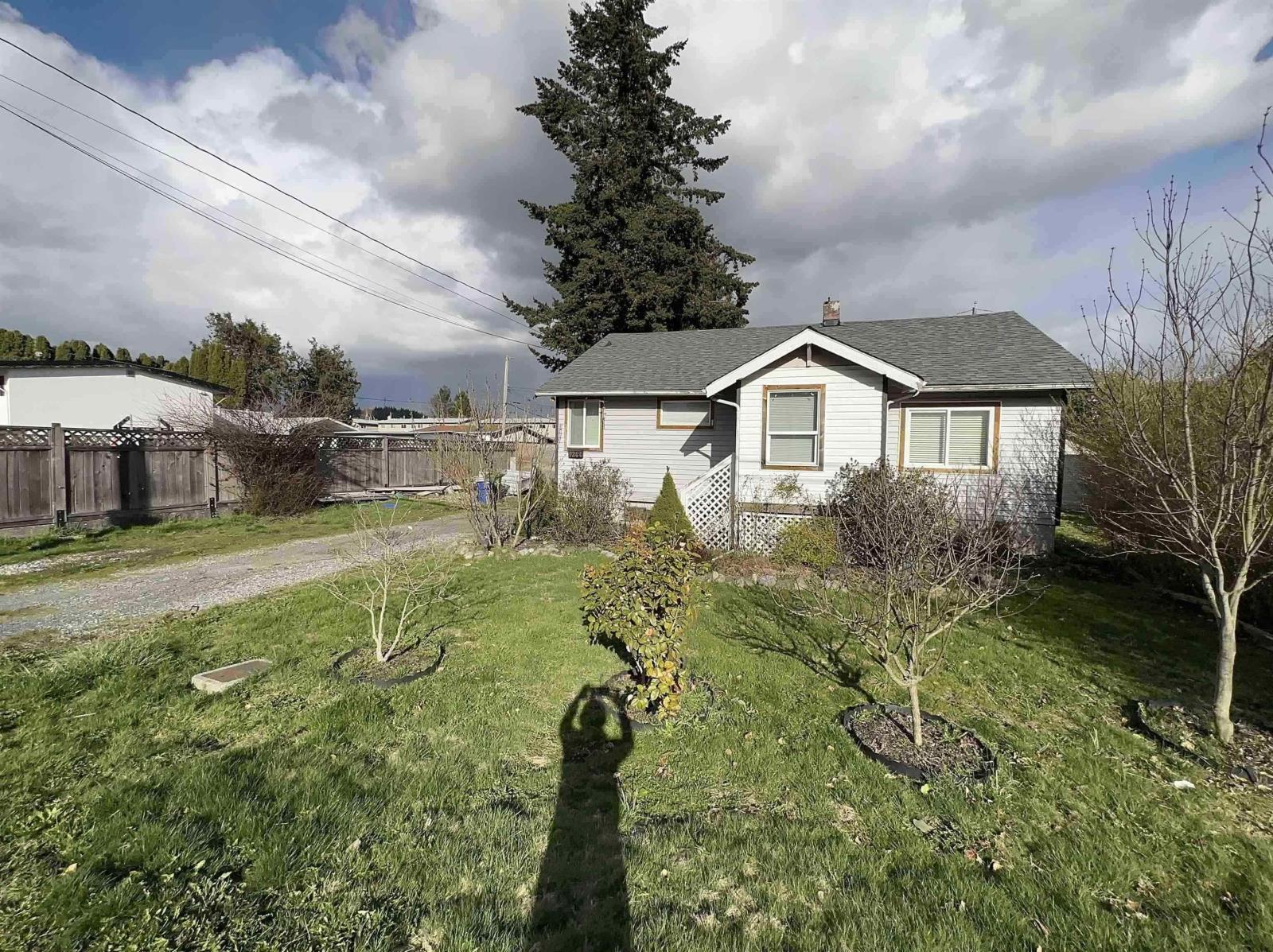 9244 HAZEL STREET|Chilliwack Proper East