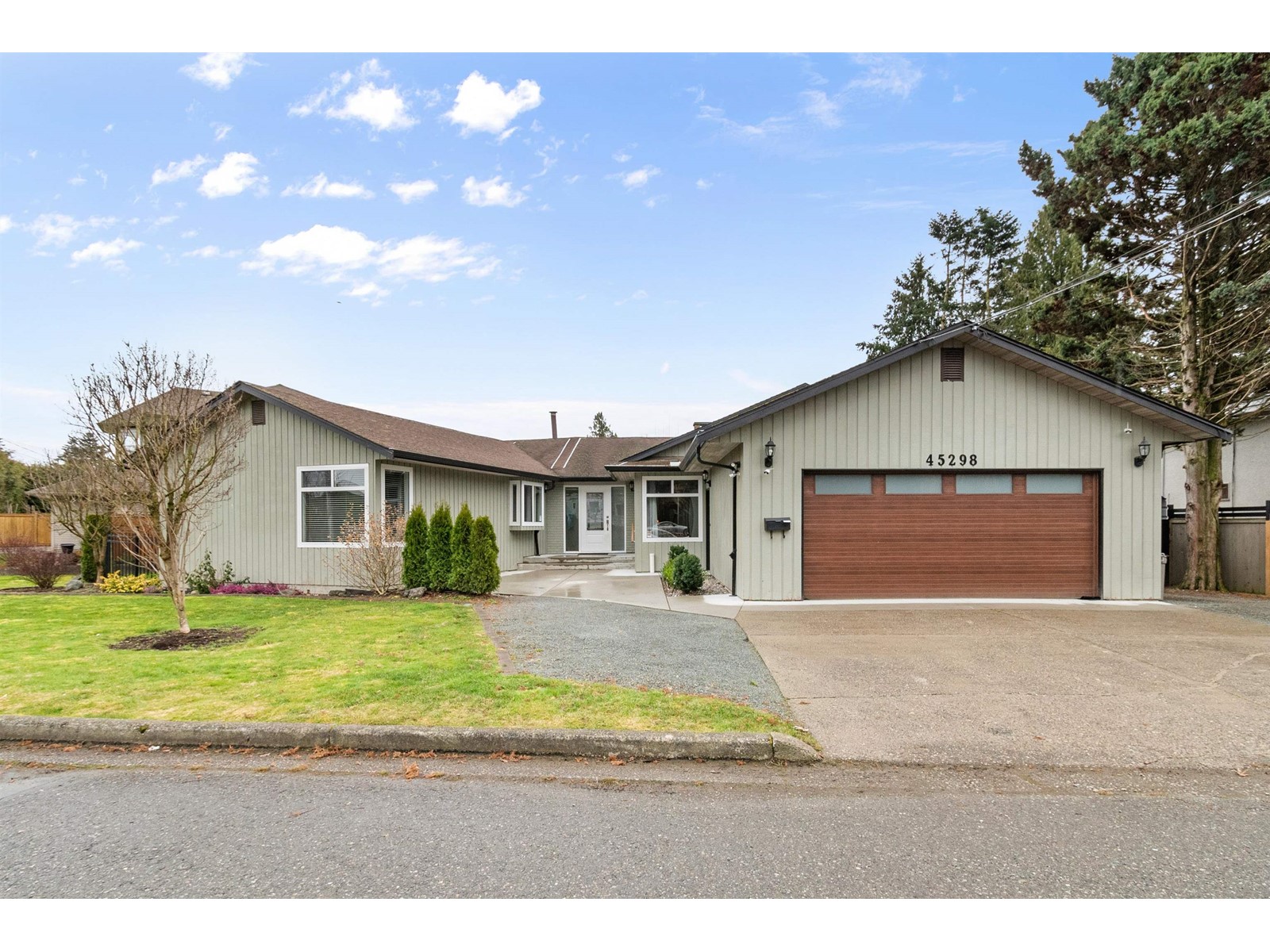 45298 LAZENBY ROAD|Chilliwack Proper West