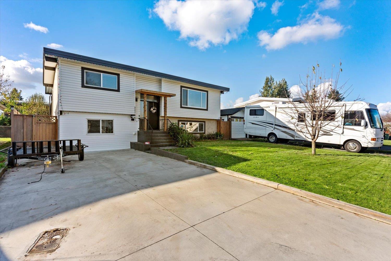 8695 BAKER DRIVE|Chilliwack Proper South